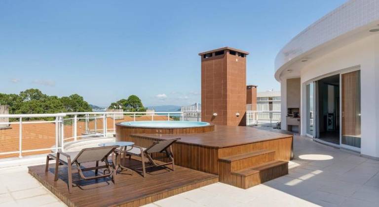 Rental apartment with pool & jacuzzi — photo 5