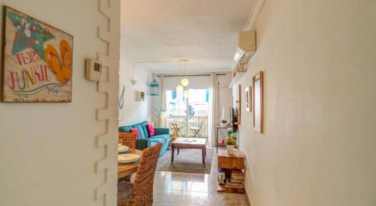 Rental apartment with patio — photo 4