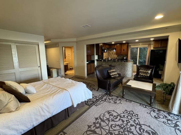 Pension Del Mar Heights