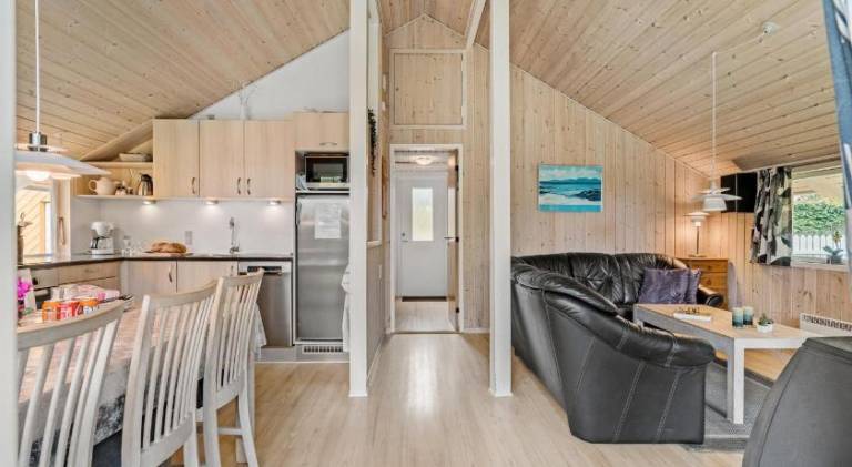 House with 2 rooms for 6 persons — photo 2