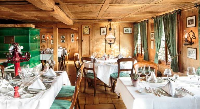 Swiss-Chalet Merlischachen - Romantik Schloss-Hotel am See — photo 3