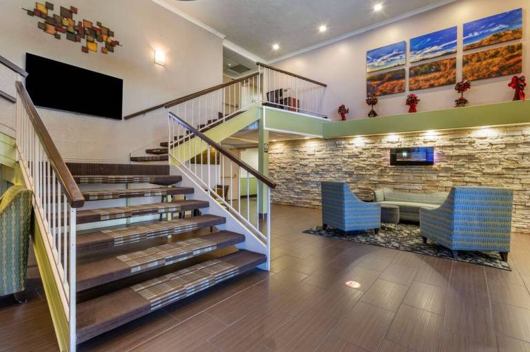 Best Western Airport Albuquerque InnSuites Hotel & Suites