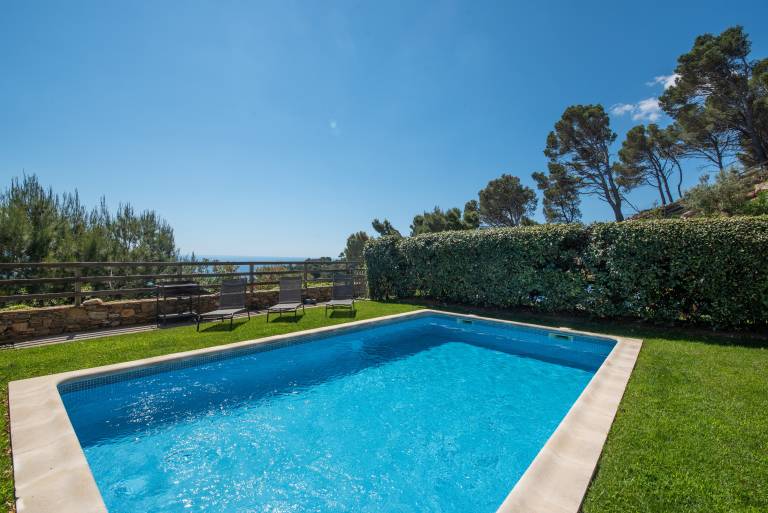 Fully equipped charming house with patio, yard & barbeque | Sea view | Pets are welcome in Begur