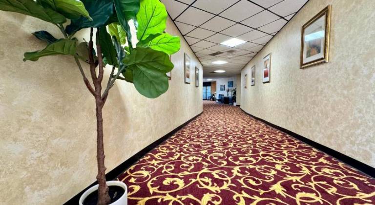 FairBridge Inn Express Hiawatha — photo 4
