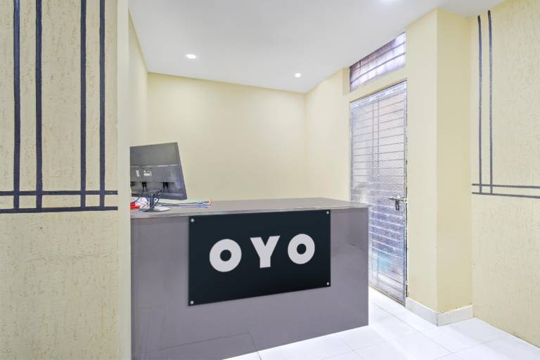 Hotel O HOLIDAY STAR IN Nampally Railway Station