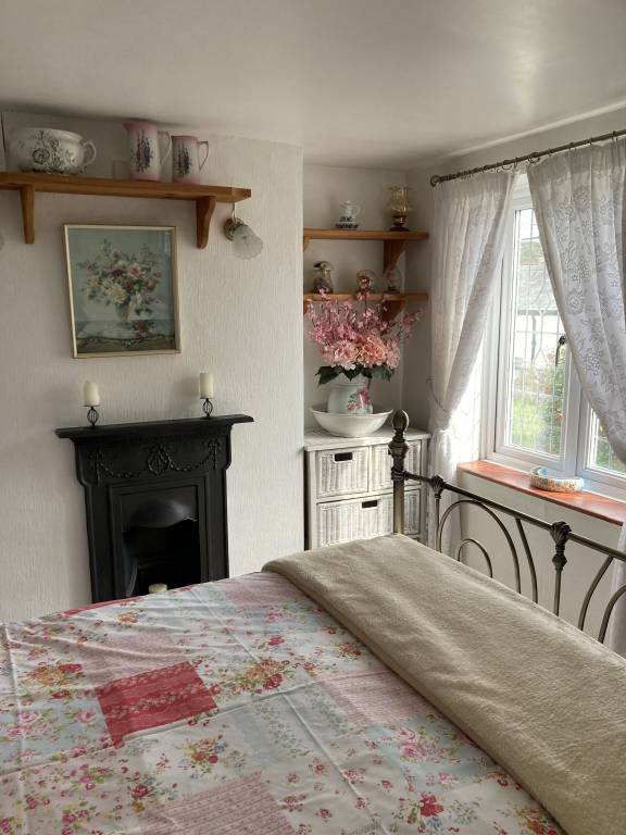 Cottage  Barton on Sea