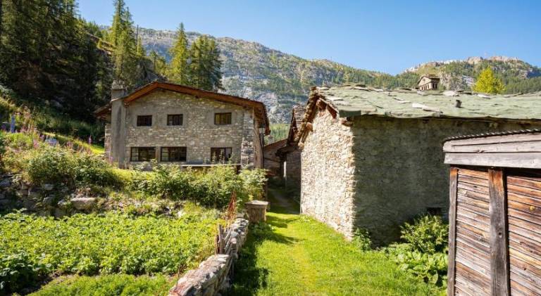Chalet 1728 - La Reculaz - 2 minutes from Val D'isere by free shuttle bus in Tignes