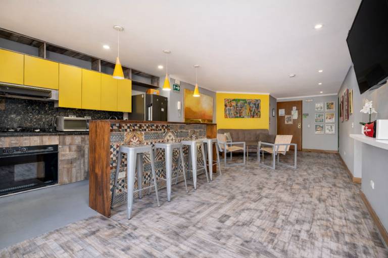 Ayamonte 104 in Medell&iacute;n