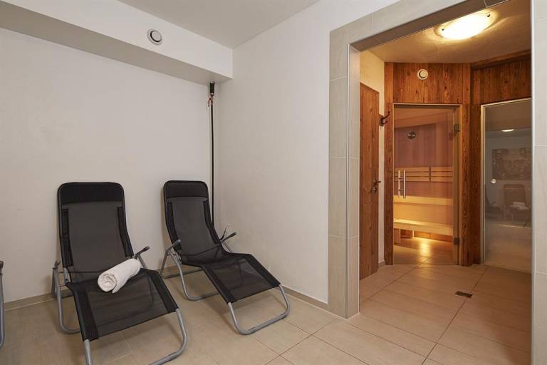 Apartment with sauna & terrace — photo 4
