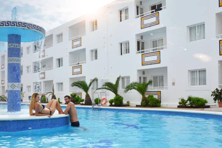 Aparthotel  Figueretas
