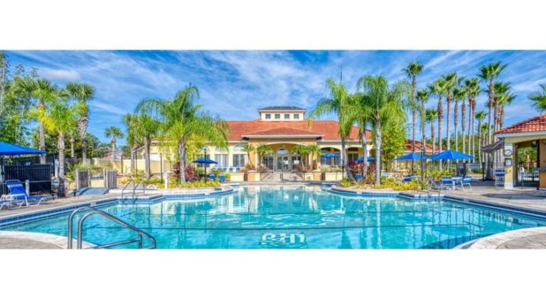 Villa with pool | Pets allowed in Kissimmee, FL
