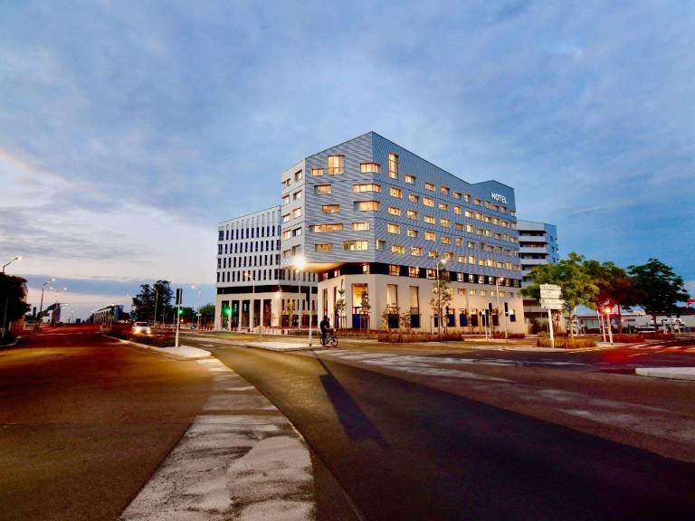 Ibis Styles Saint Nazaire Centre Gare — photo 2