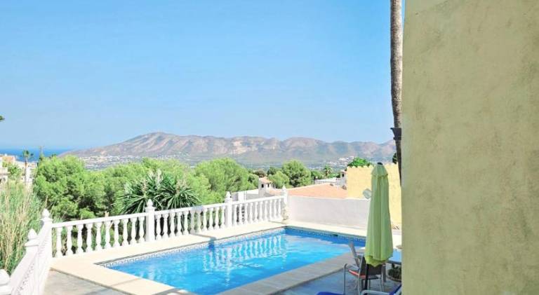 Villa with private pool, garden & terrace — photo 3