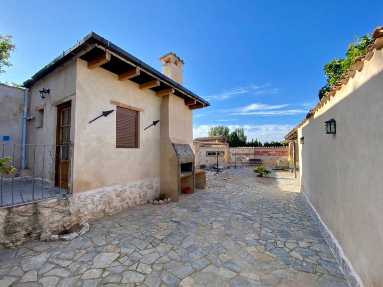 Casa  Mambrilla de Castrejón