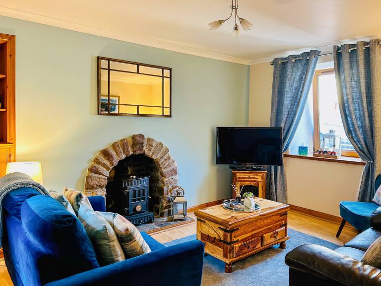 Cottage  Buckie