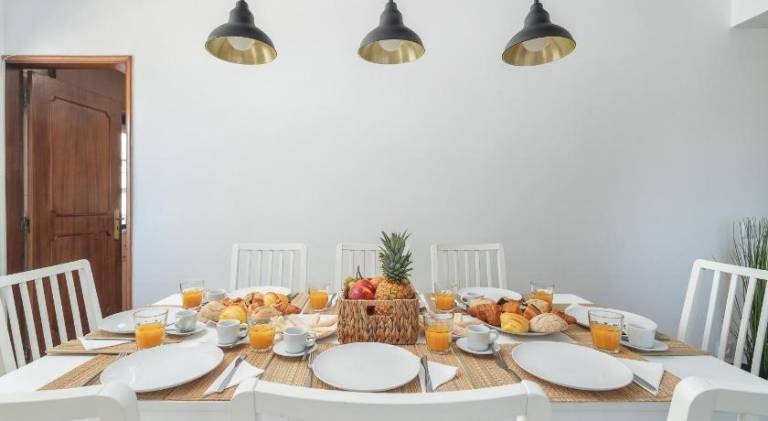 HostWise - Spacious & Sunny Flat - Loule — photo 2