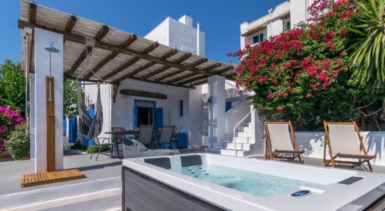 Fully equipped lovely vacation home with terrace, hot tub & garden | Close to the beach | Dogs allowed — photo 2