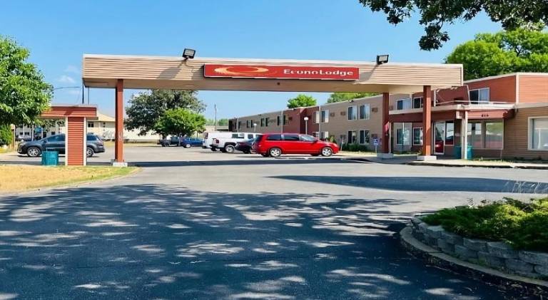 Econo Lodge Waite Park - St. Cloud — photo 3