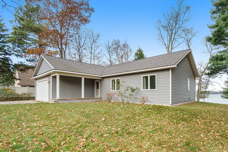 House  Glen Arbor