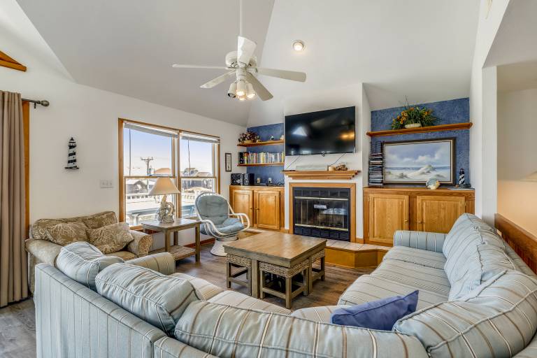 SEMI-OCEANFRONT! Ocean views, private pool, hot tub and pet friendly! — photo 2