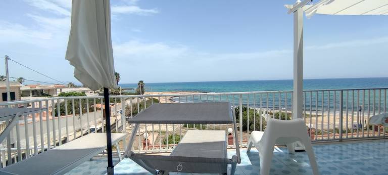 Children-friendly rental apartment with barbecue & terrace | Sea view | Beach nearby | Pet-friendly — photo 2