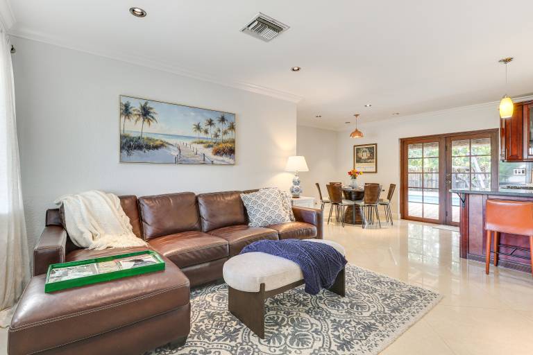 Fish, Swim & Relax Poolside! Deerfield Beach Oasis — photo 4