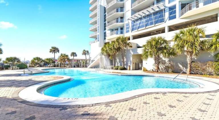Beautiful apartment with jacuzzi & pool | Beach nearby | Pets are welcome — photo 3