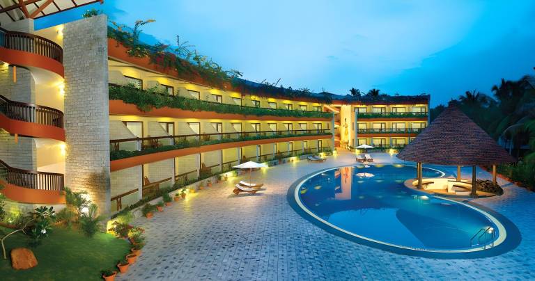 Uday Suites The Garden Hotel