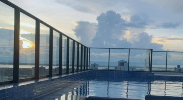 Apartment with pool — photo 3