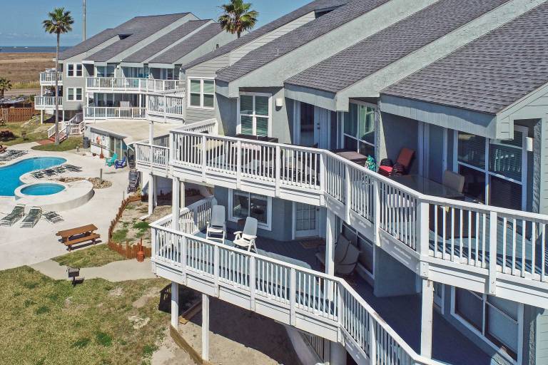 Beachfront Condo in Port Aransas: Pets Stay Free — photo 2