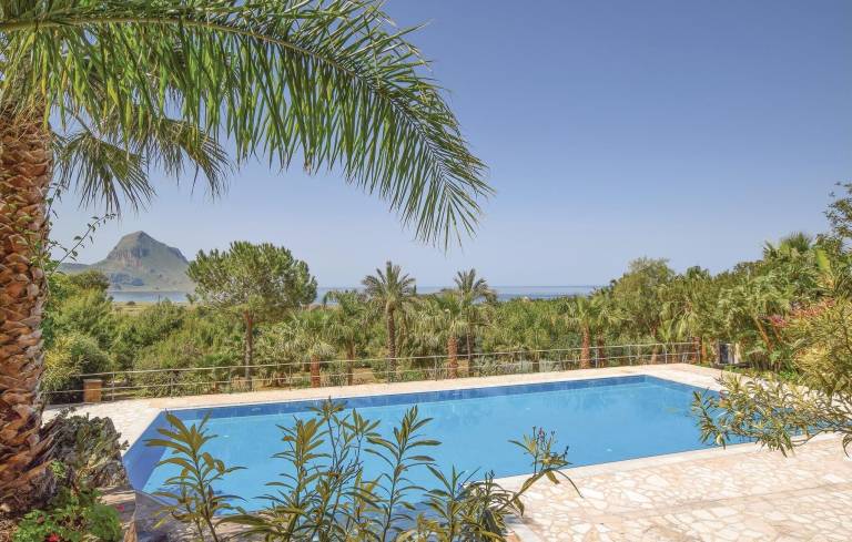 Casa  Macari