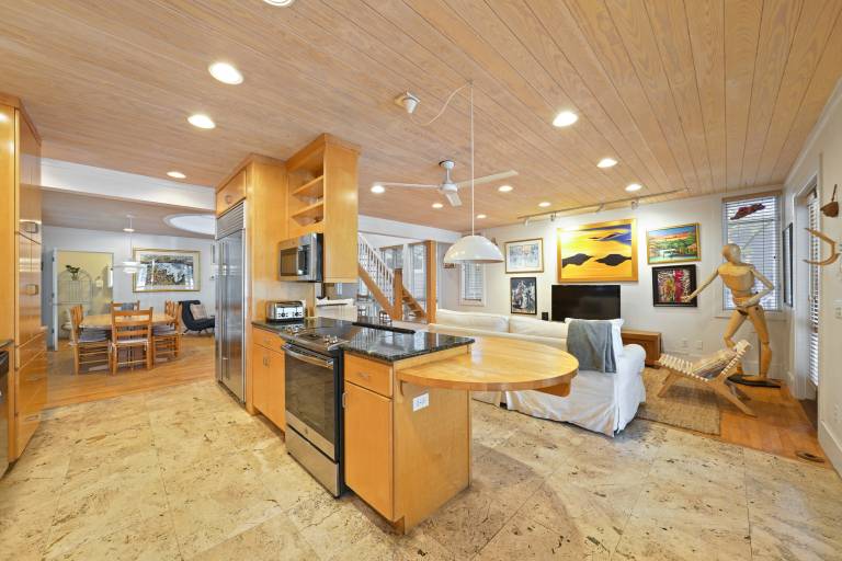 House with garden & heated pool | City view — photo 3