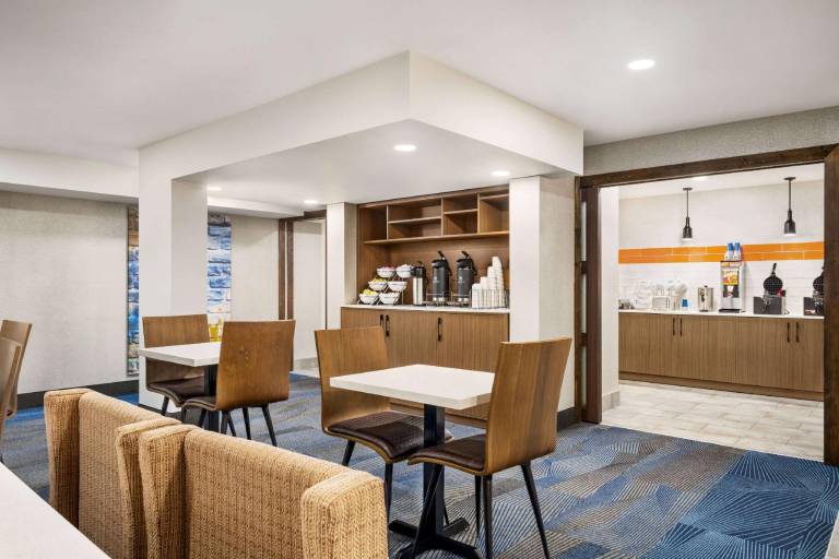 La Quinta Inn by Wyndham Lexington — photo 4