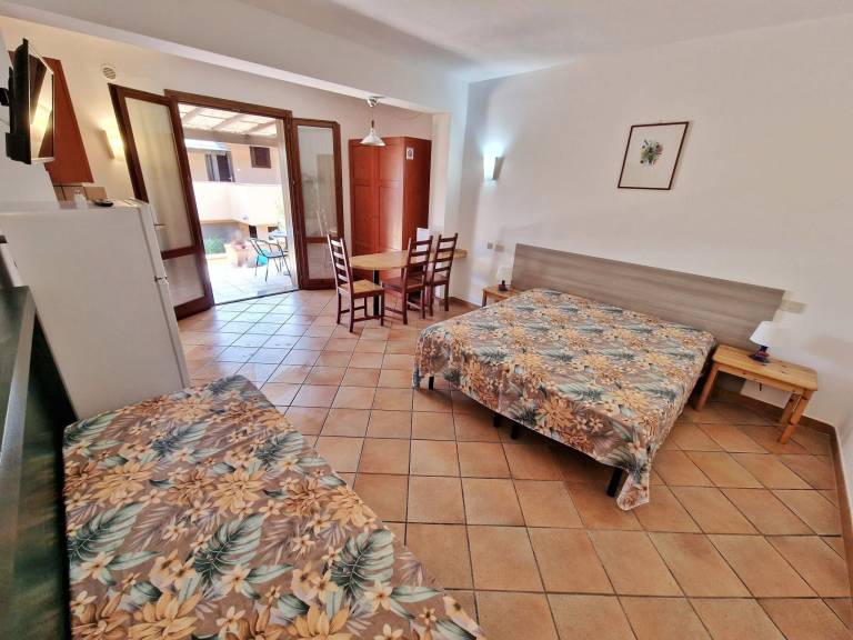 Holiday apartment with terrace, pool & grill | Pet-friendly — photo 2