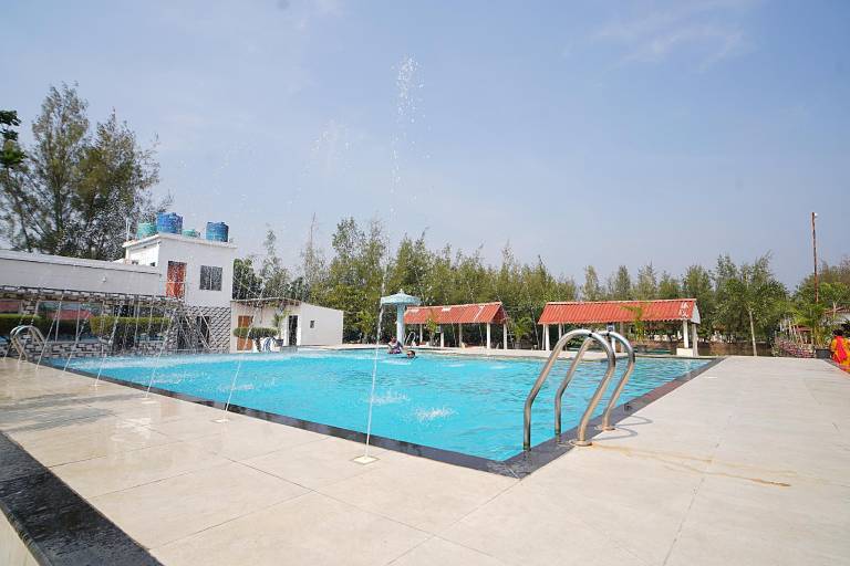 Lake View Village Resort