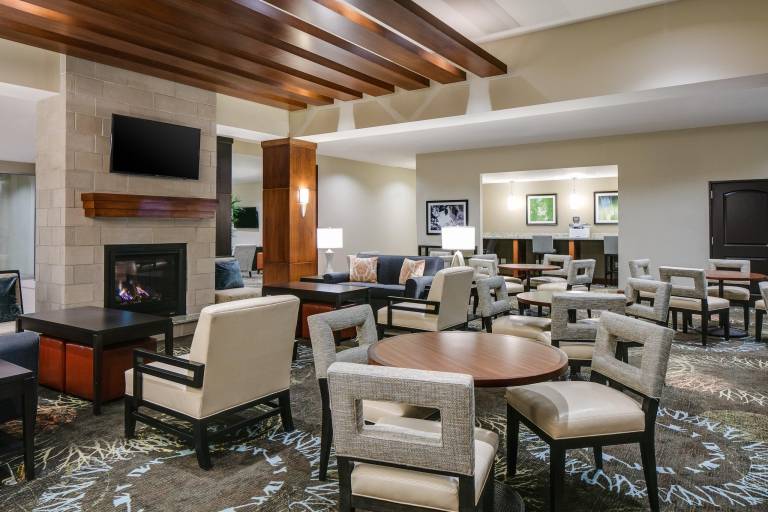 Staybridge Suites Des Moines Downtown By IHG — photo 3