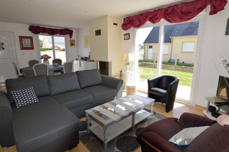 Family-friendly house with barbecue, garden & patio | Beach nearby | Dogs allowed — photo 2