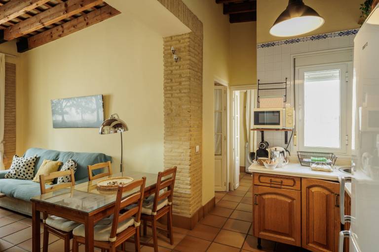 House with fast internet & patio | Next to Seville Cathedral | City view | Good for workation | Pets allowed — photo 4