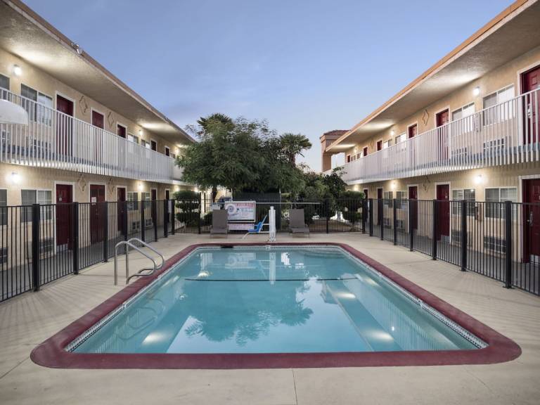 Motel Downtown