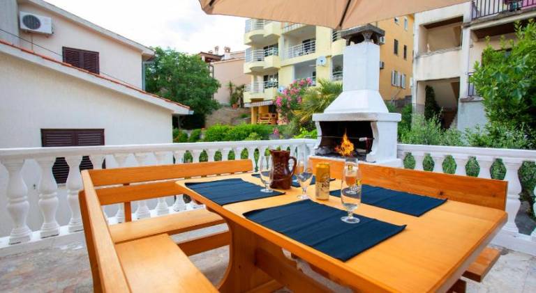 La casa di Marko Sea View Apartments with Jacuzzi and Sauna — photo 5