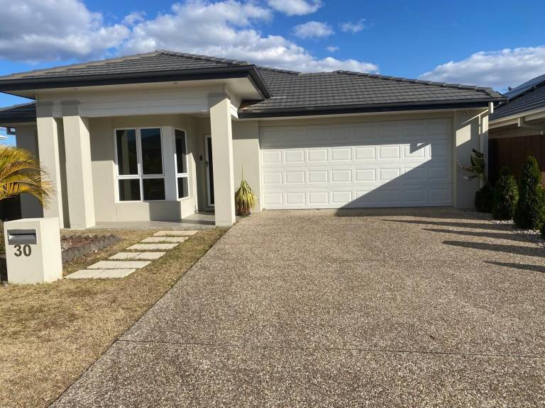 House Deebing Heights