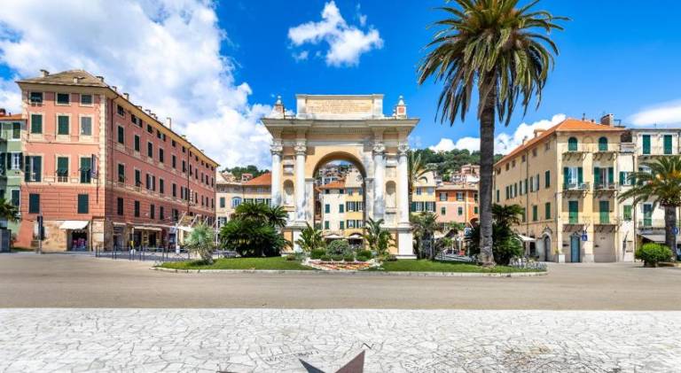 Rental apartment with 2 rooms for 5 persons in Finale Ligure