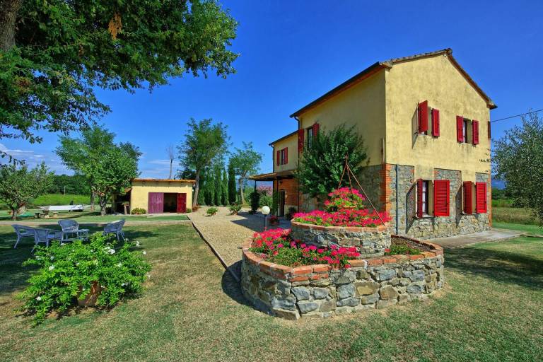 Villa with grill, private pool & patio — photo 2