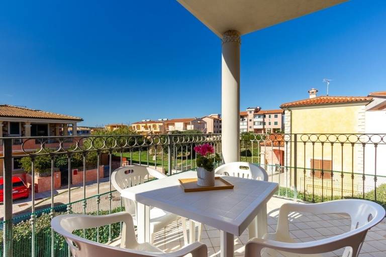 Family-friendly apartment with garden | Pet-friendly — photo 2