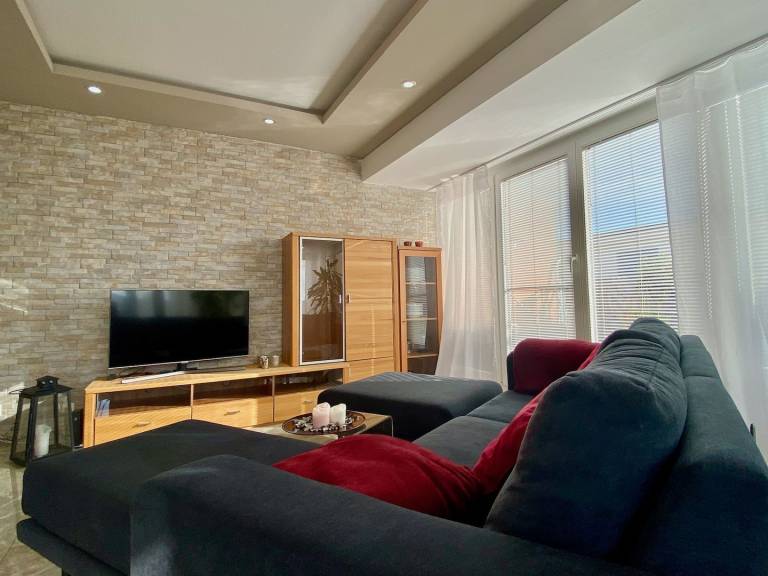 Ferienwohnung Riva - Hochwertige Wohnung mit Balkon in ruhiger Umgebung — photo 3