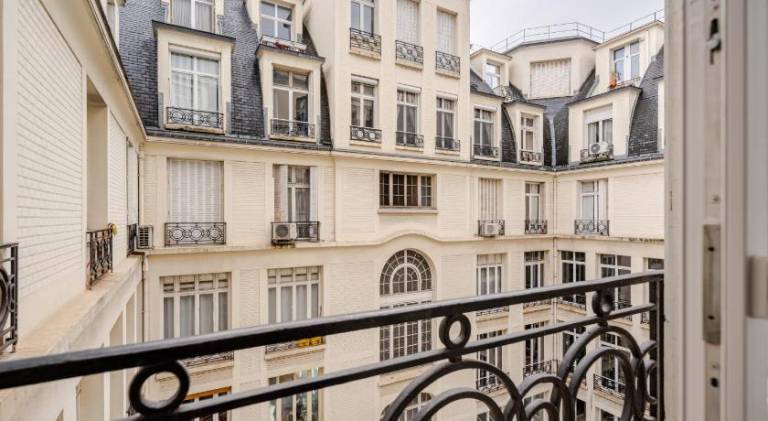 Apartment | Close to Arc de Triomphe — photo 3
