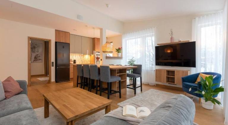 Rental apartment with terrace & grill | Perfect for remote work | Pets are welcome — photo 2