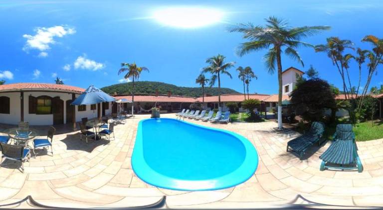 Serviced apartment with pool, garden & terrace in Guarujá