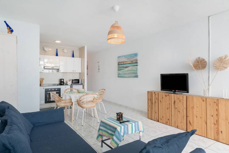 Vacation Apartment 'Vistamar' with Sea View and Wi-Fi — photo 4