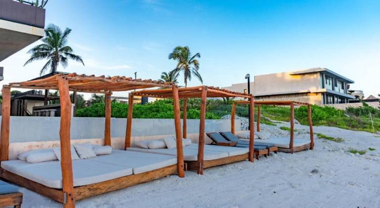 Luxury Romantic Getaway - 1 Bedroom - Steps from the Beach - Bahia Tankah Tulum in Bacalar